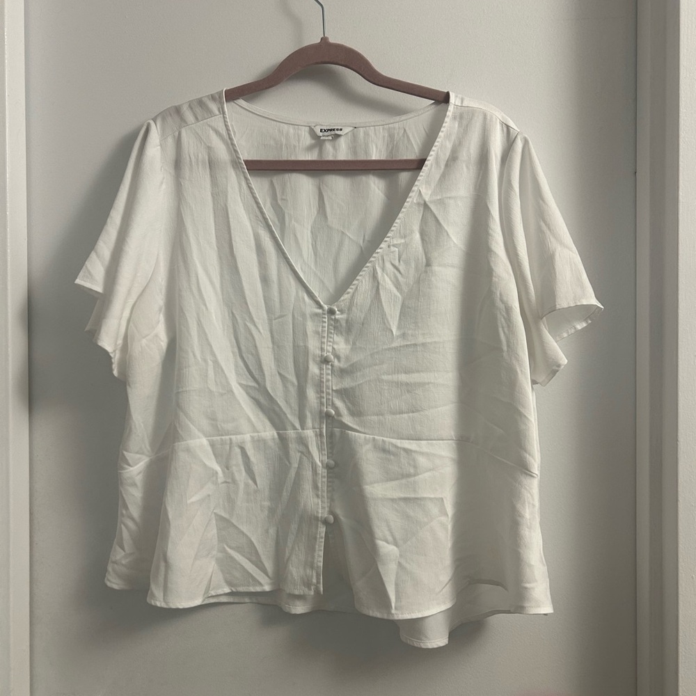 Express Crisp Ivory Top